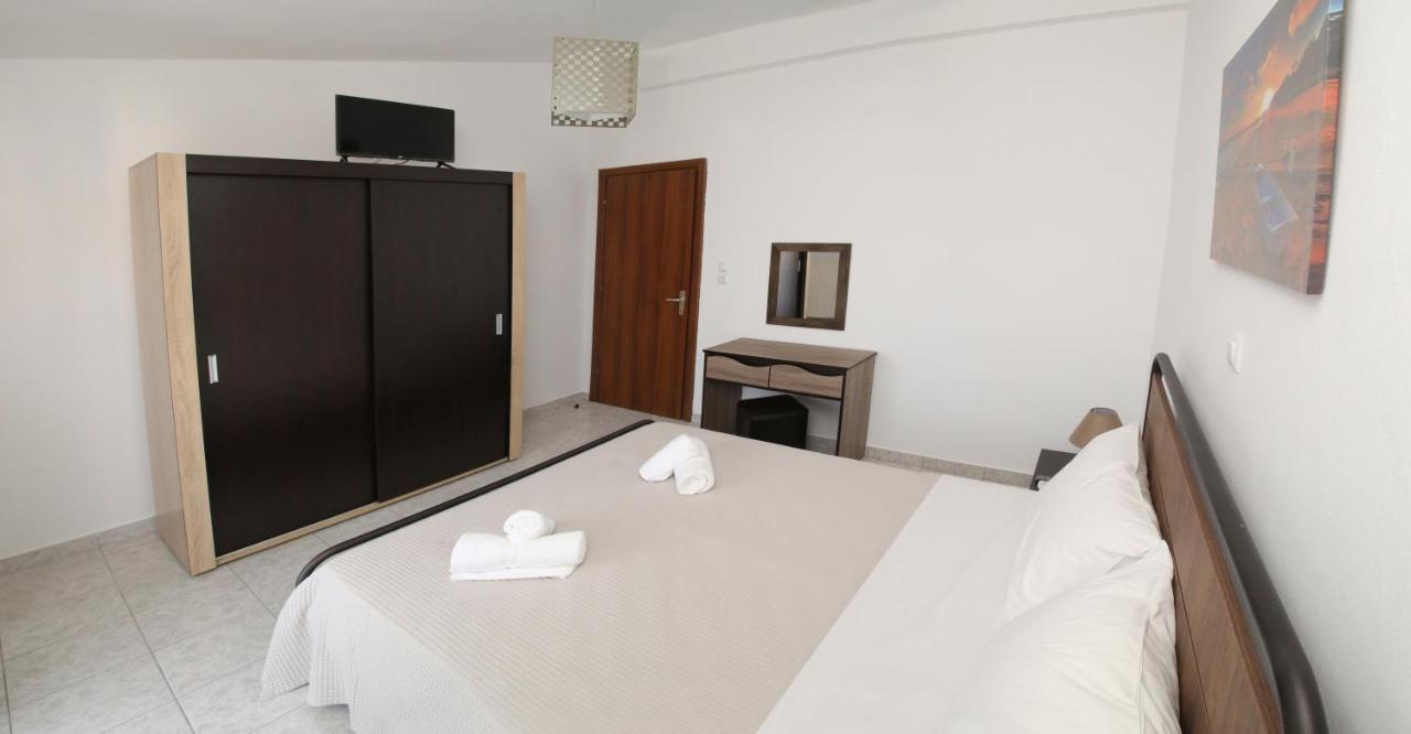 Lampias Apartments Keramoti  Bagian luar foto